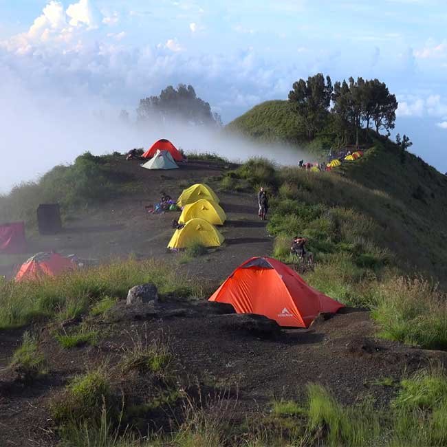 Trekking gears rental